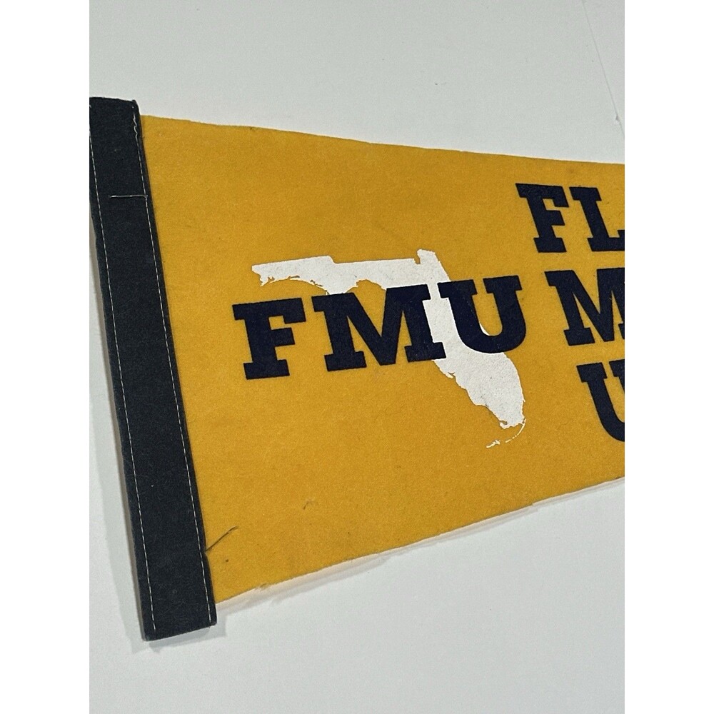 Vintage Florida Metropolitan University FMU Pennant Yellow Flag Florida Rare - Picture 3 of 10